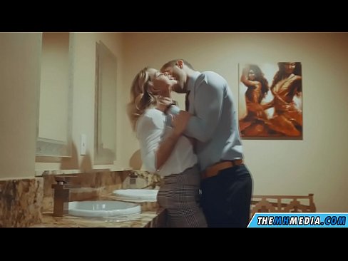 ❤️ Apabila awek berambut perang menggoda anda di tandas awam ️❌ Lucah Rusia pada ms.pornoxlxx.ru